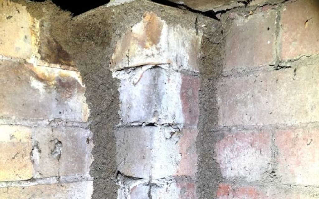 termite-inspection-sub-floor